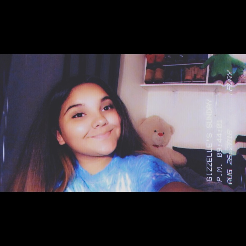 Meet your Posher, Gizzelle